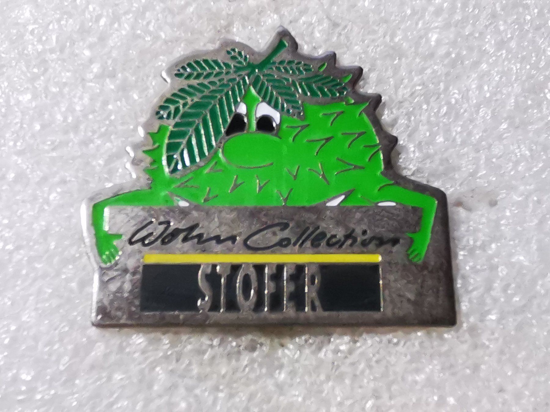Plaketten & Abzeichen: Ansteckpin 124: Heso x Stofer – Gebraucht aus Oppligen von Pin-Fall-Shop