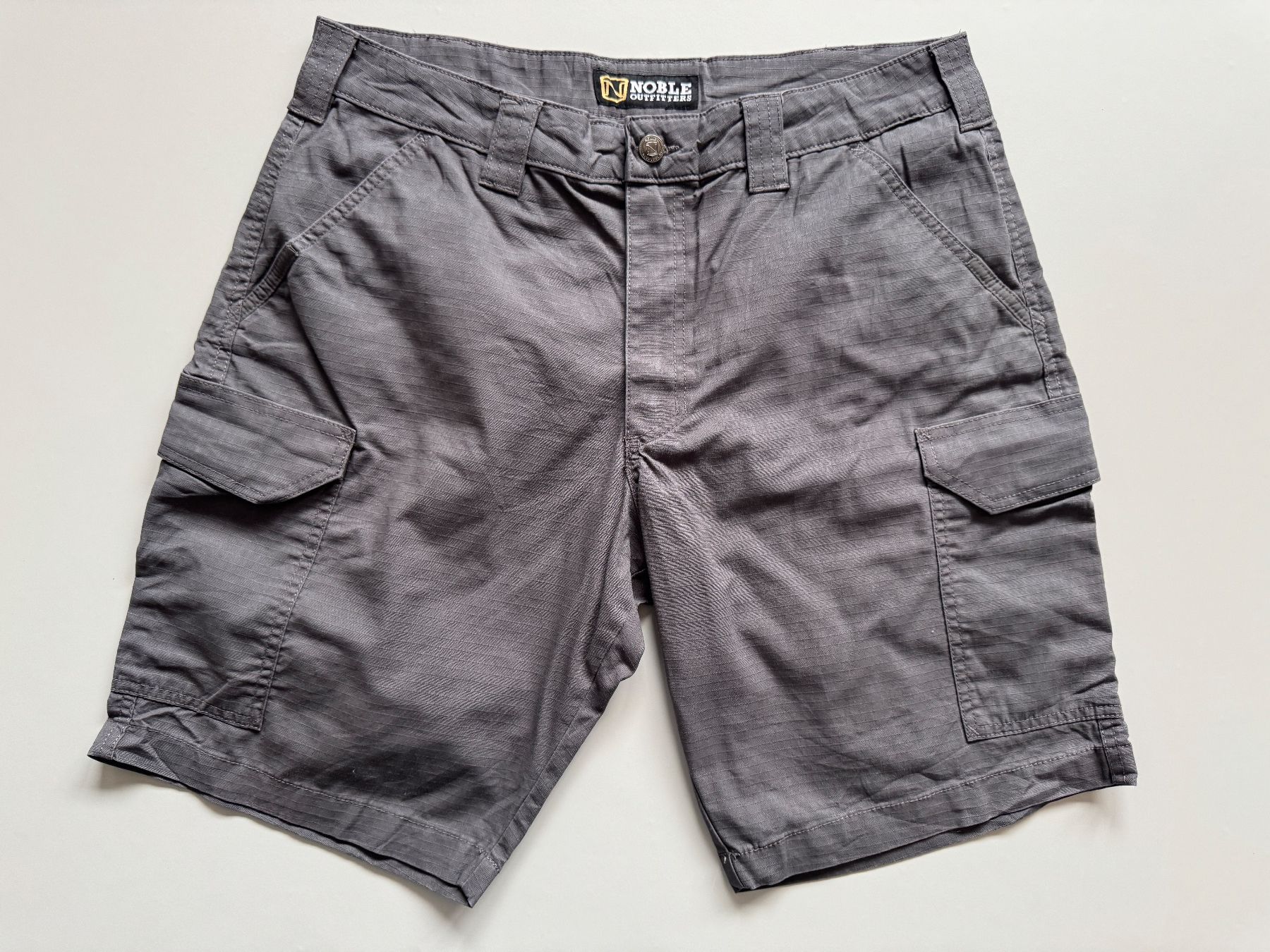 Pantaloni: Noble Outfitters Flex Ripstop Cargo W34 bermuda 6 pockets – Usato da Neuchâtel venduto da _Easy_to_Find_