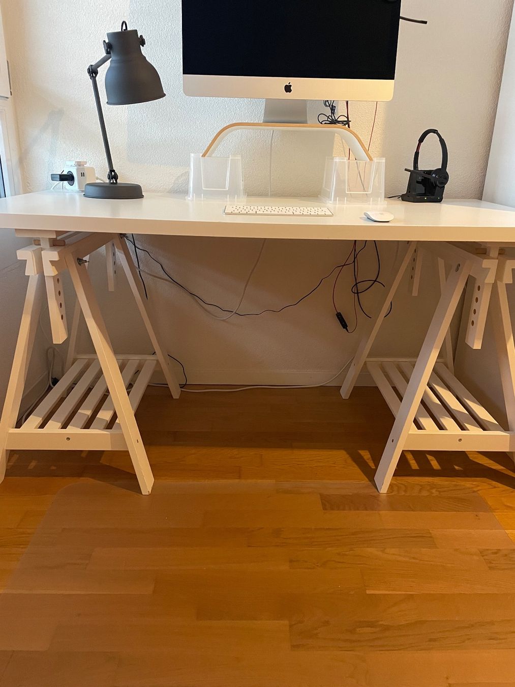 Ikea Scrivanie: IKEA Schreibtisch weiss – Usato da Adliswil venduto da mg565758 2