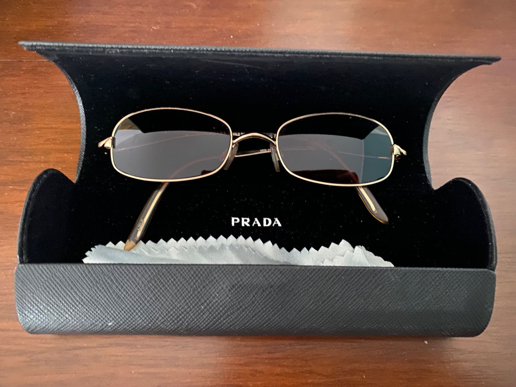 Prada Occhiali & Lenti: Original PRADA Brille Unisex – Usato da Besazio venduto da lionheart63