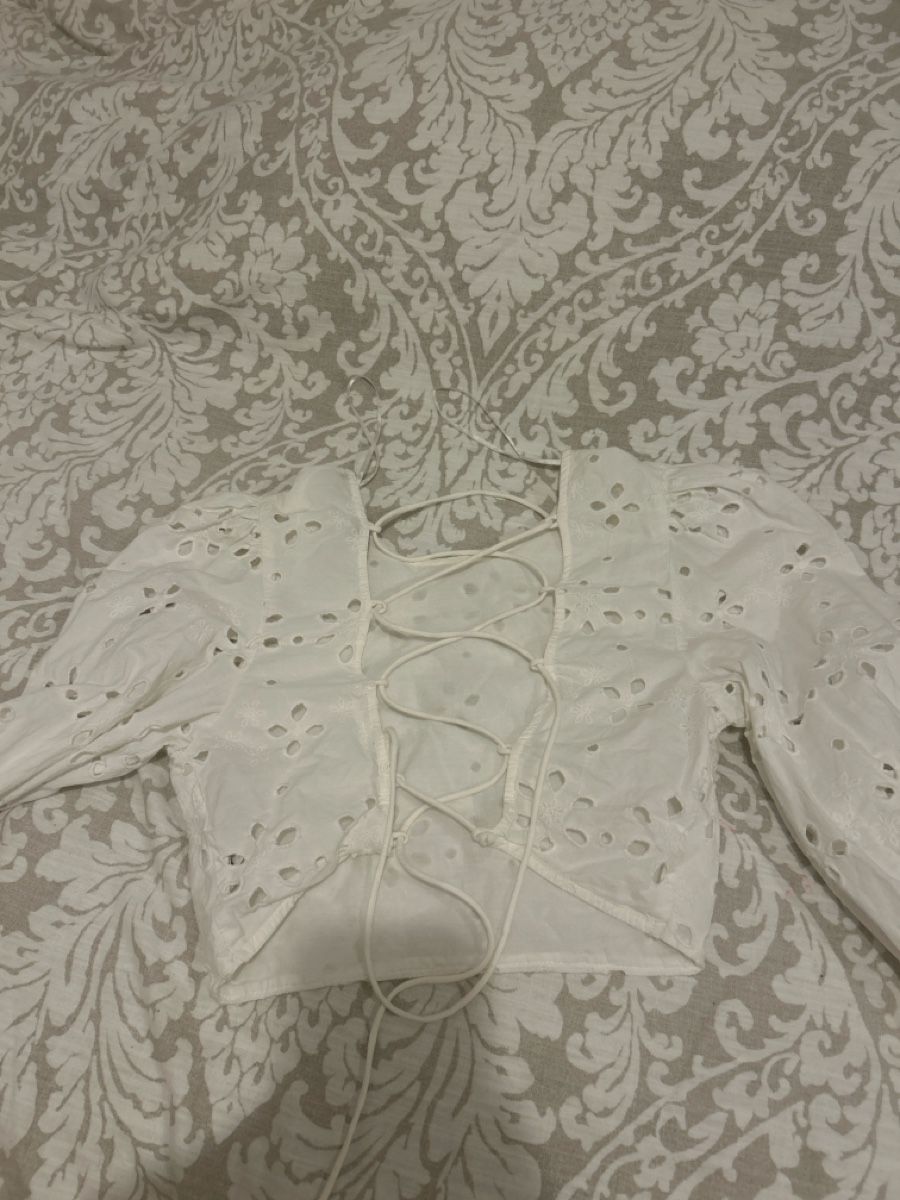 Zara Top: Haut – Usato da Genève venduto da tak_5d7p 1