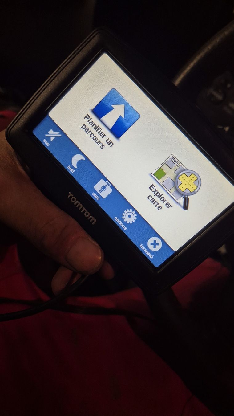 Tomtom Navigatori: GPS tomtom navigateur 2008-2011 fonctionnel – Usato da Neyruz FR venduto da roca1526 3