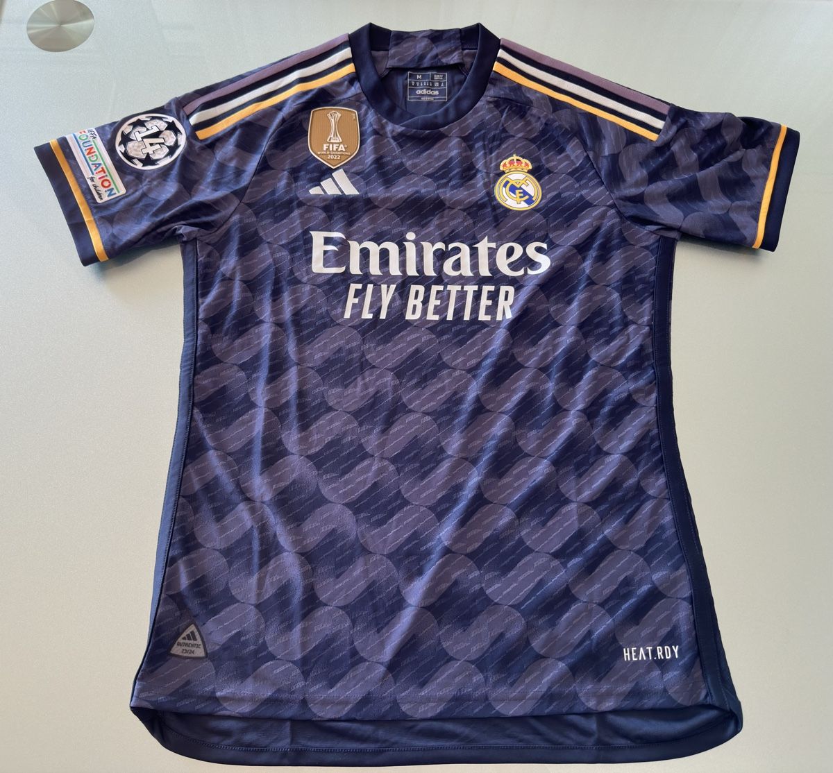 Adidas Canottiere & Pantaloni: Adidas Real Madrid 23/24 Away Authentic Size M – Nuovo e nell'imballaggio originale da Luzern venduto da Loris02