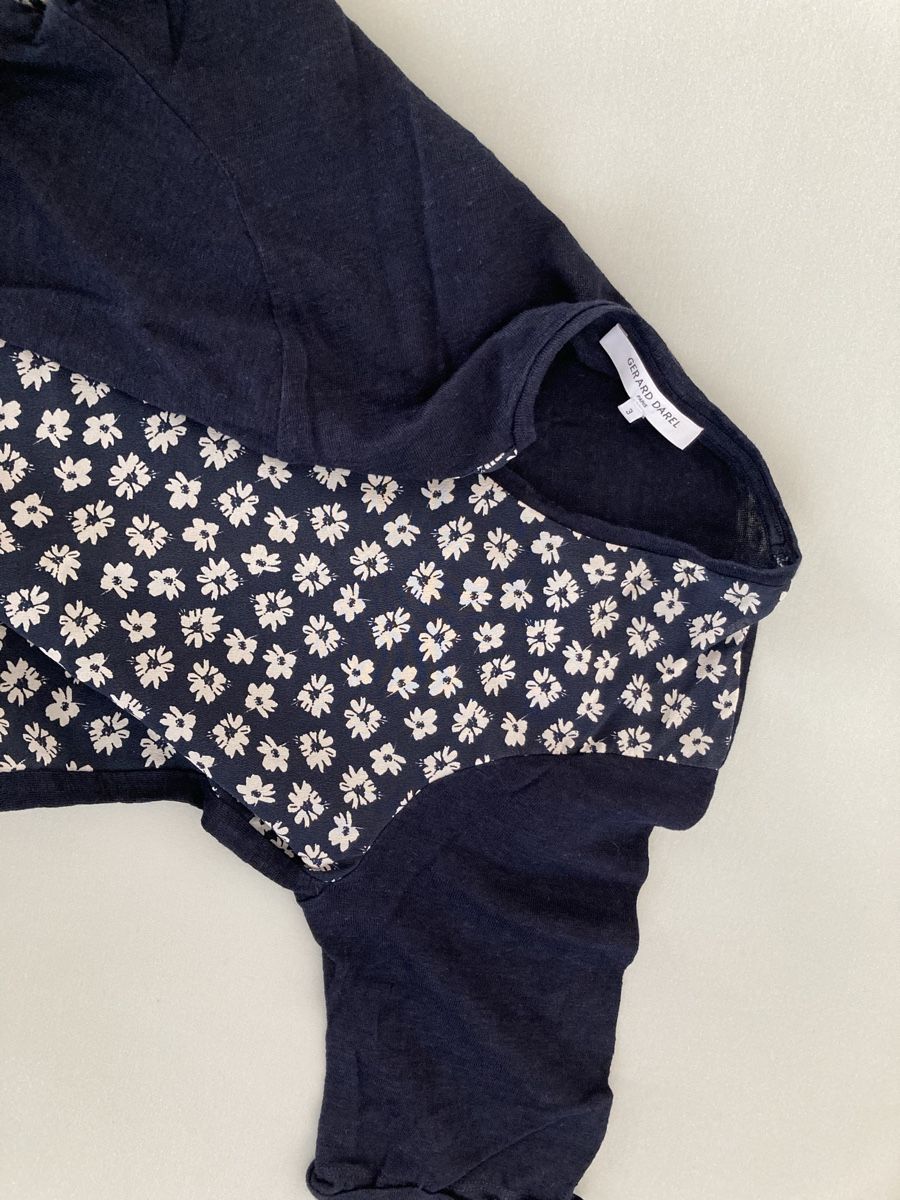 T-Shirts: Blusenshirt – Gebraucht aus Urdorf von lib_j5zw 1