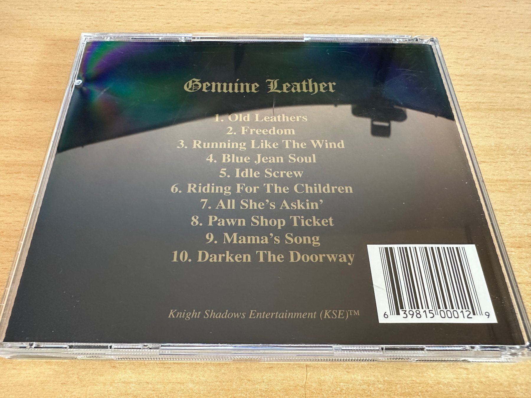 CD: Bobby Mountain – Genuine Leather – Usato da Rikon im Tösstal venduto da Alpenmutz 1