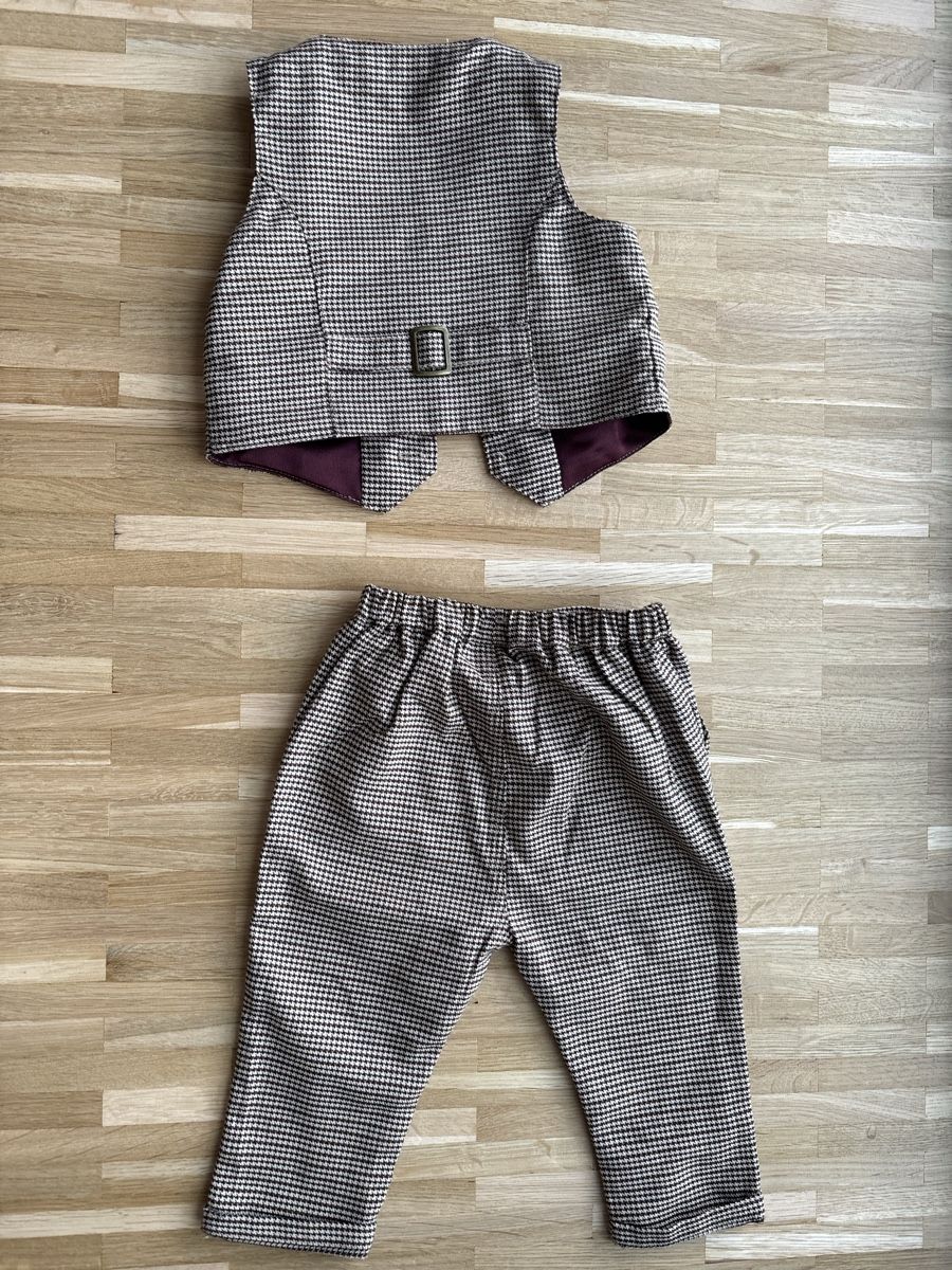 Lotti & Set di vestiti: Formal Suites for baby – Nuovo (secondo la descrizione) da Confignon venduto da Second_Hand_Ch 6