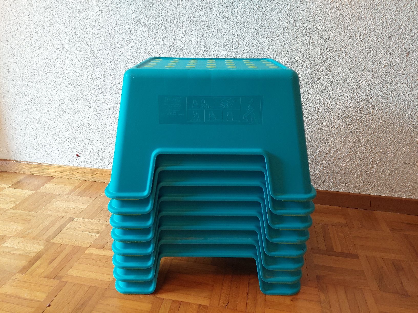 Ikea Tabourets: 8 Trethocker von ikea – D'occasion à Oberrieden par Naklesu71 1