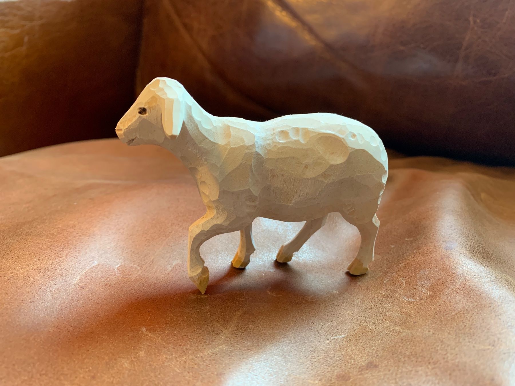 Figurines: Huggler Brienz, Schaf schreitend, Holz, Krippenfigur – D'occasion à Kloten par petrol5555