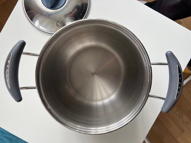 Pentole: Kinox 18/10 Edelstahl Kochtopf mit Deckel – Usato da Niederweningen venduto da zw4_s78j 3