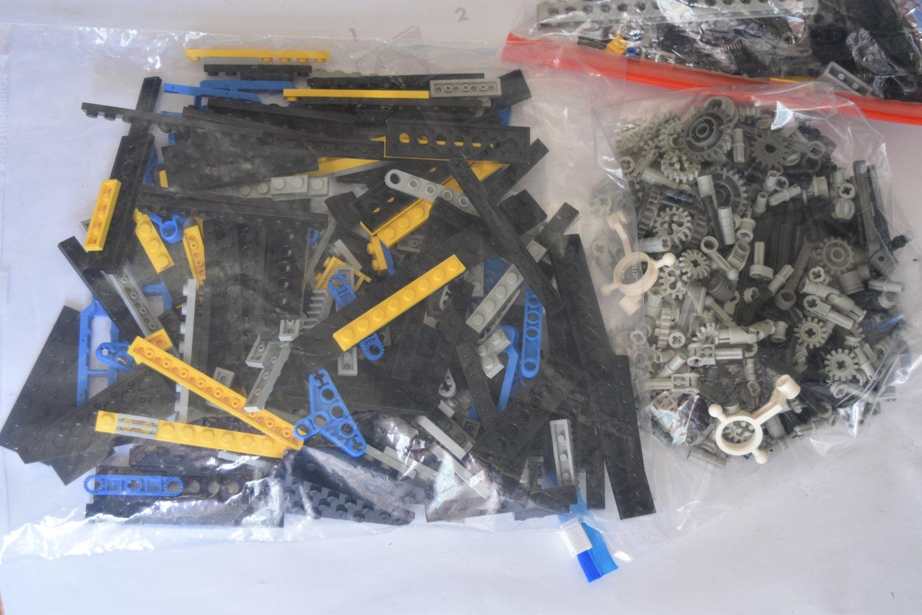 Lego Jeux de construction: Lego Technic 8880 Super Car – D'occasion à Zürich par johnny.tifosi 3