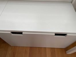Bank mit und ohne Schublade (Ikea)
