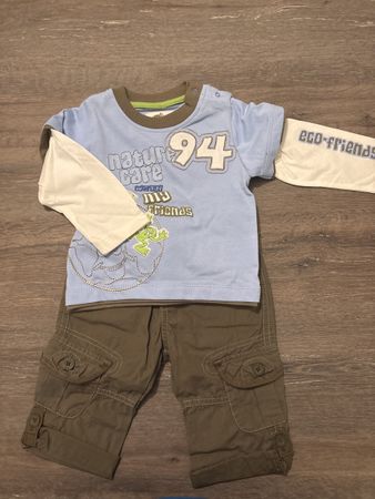 Sommer Set Gr. 9M: Shirt & Cargohose für kleine Entdecker
