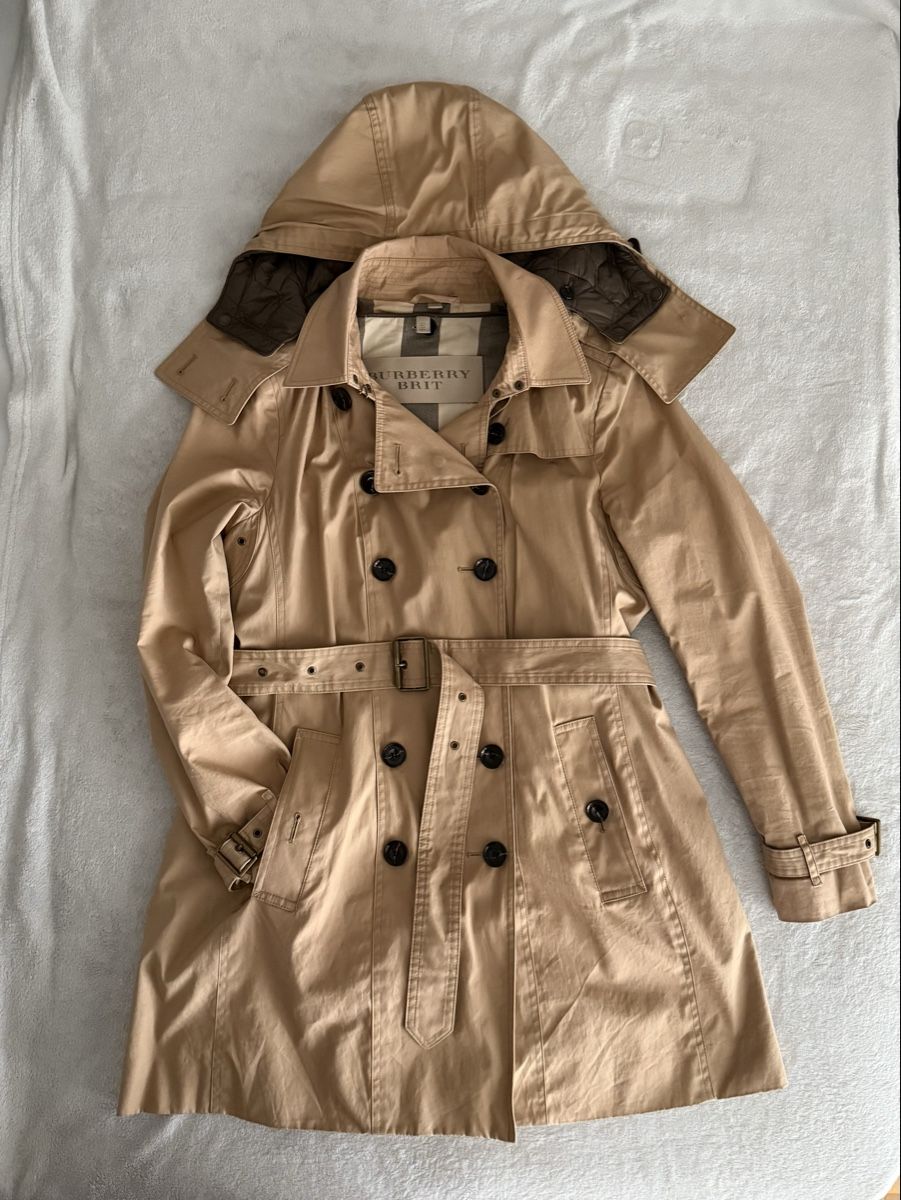 Burberry Manteaux: Burberry Trenchcoat – D'occasion à Steffisburg par laura_bazinga