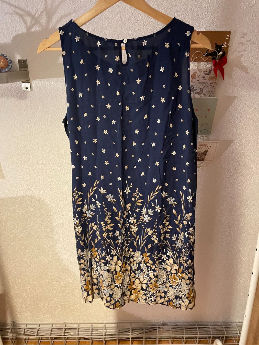 Vestiti: Chicoree Kleid, Grösse M, Dunkelblau mit Blumenmuster – Usato da Hubersdorf venduto da JanasHeartTreasures 2