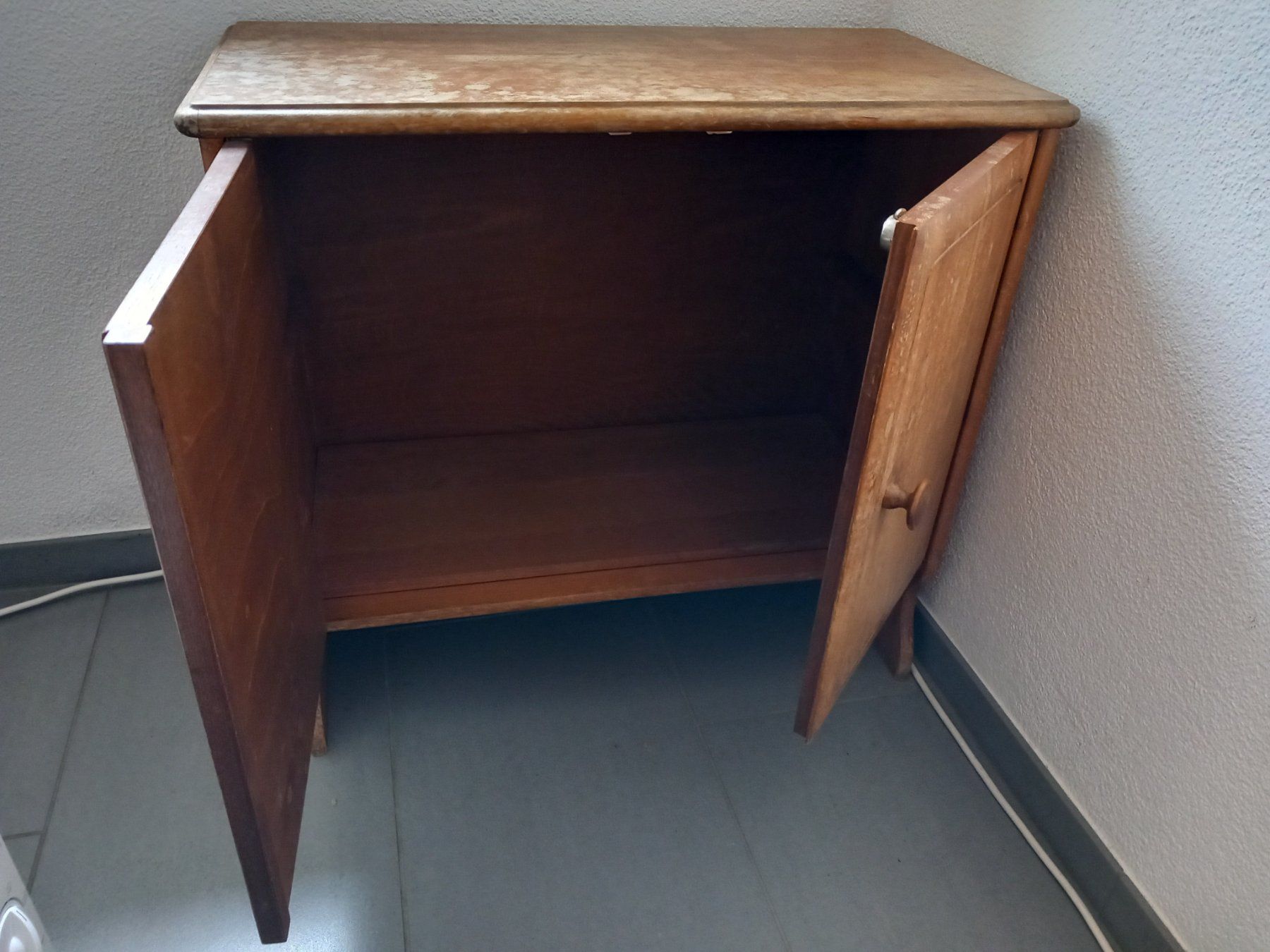 Armadi: Kleiner Bauernschrank – Usato da Winterthur venduto da koc_dr8f 2