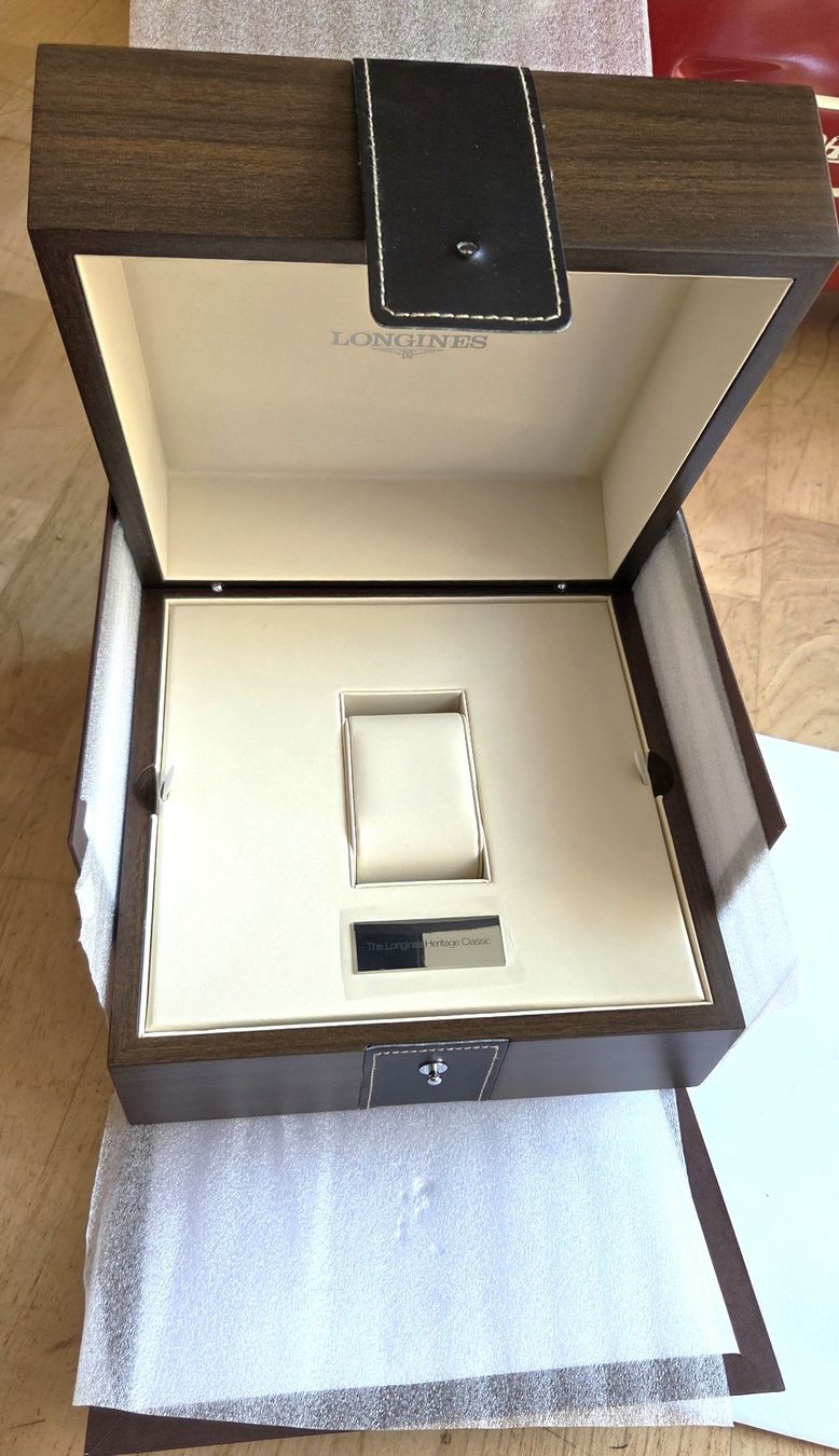 Longines Uhren: Longines Héritage Ref. L2 828 4 53 2 – Neu und originalverpackt aus Bottighofen von Absaras 5