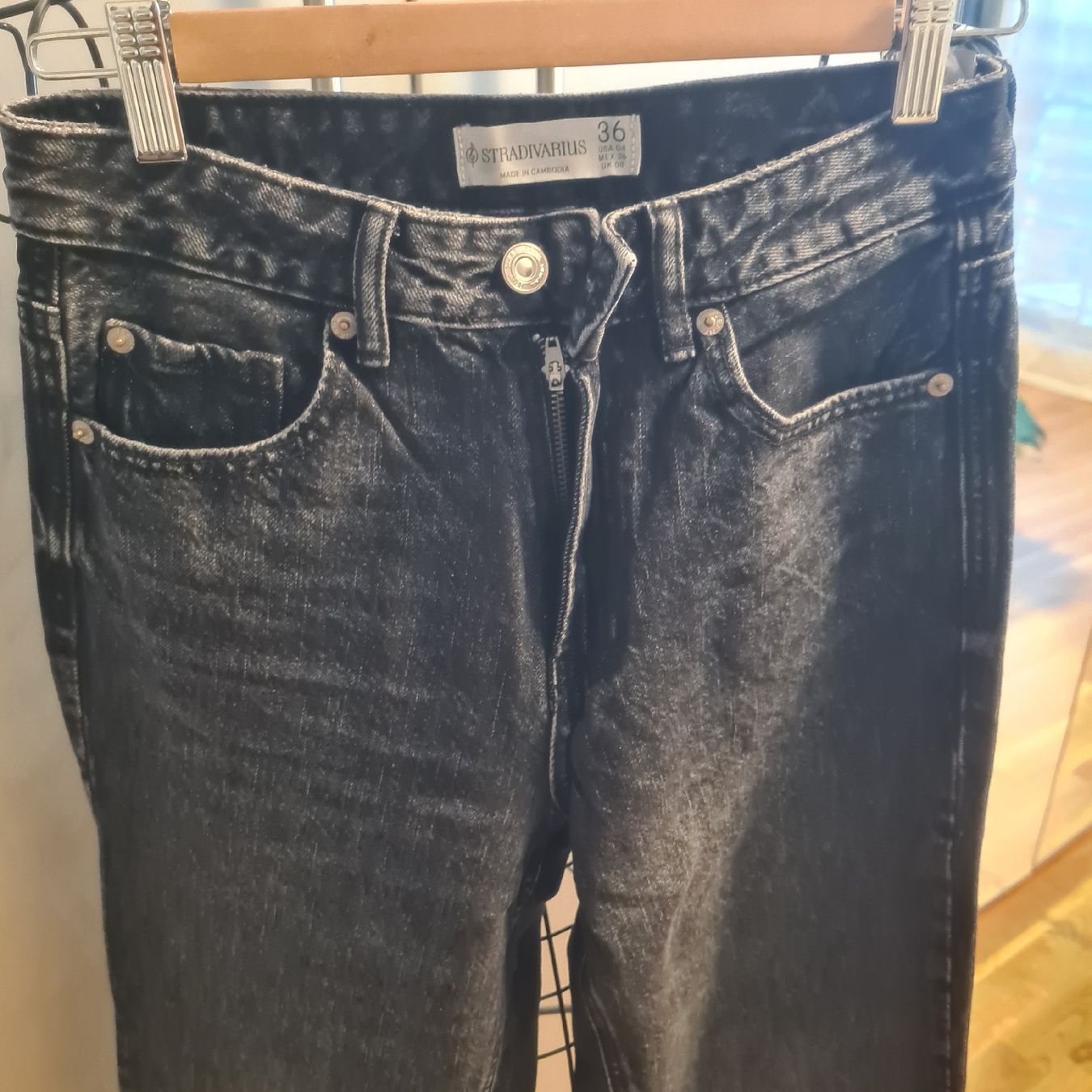 Stradivarius Jeans: jeans von stradivarius gr 36 – Nuovo (secondo la descrizione) da zürich venduto da janjaz 1
