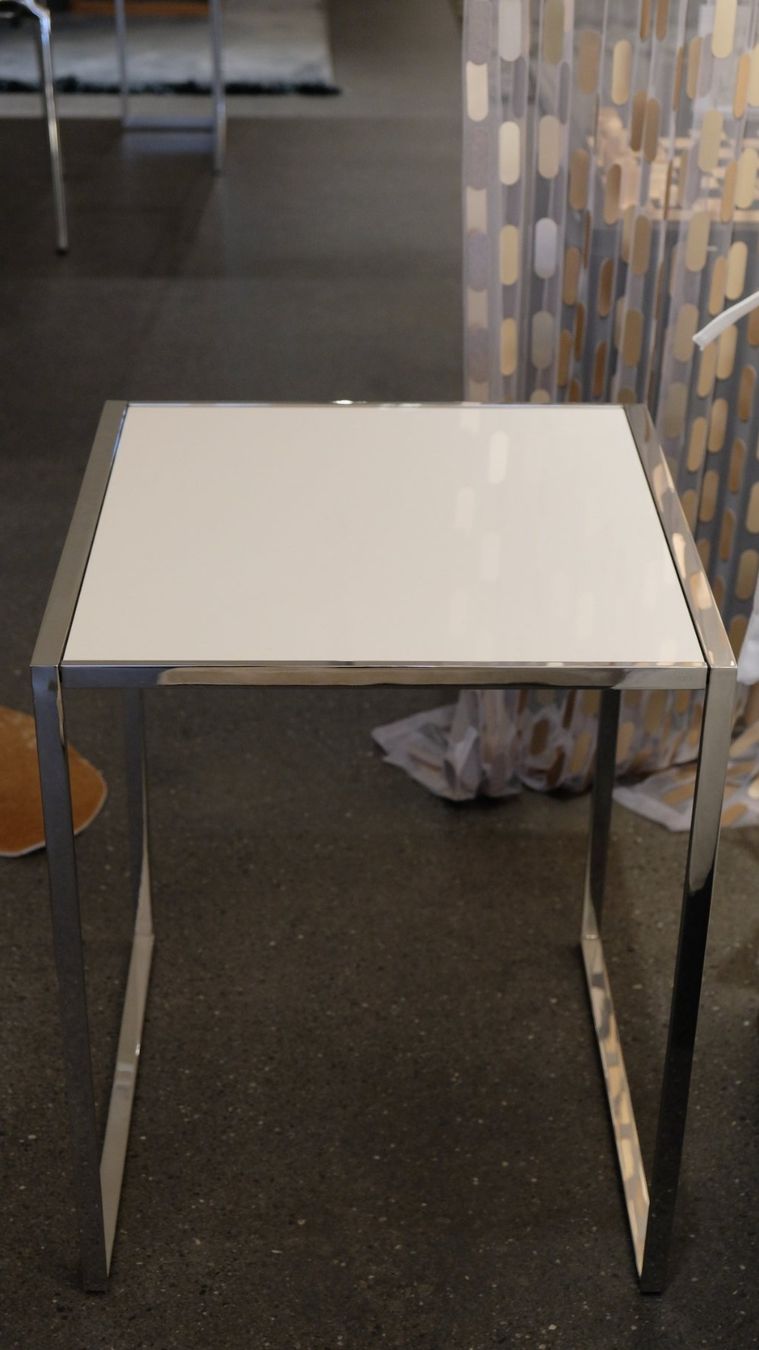Tavoli: Beistelltisch Minimize, Yomei – Nuovo (secondo la descrizione) da Kriens venduto da AmreinWohnen 1