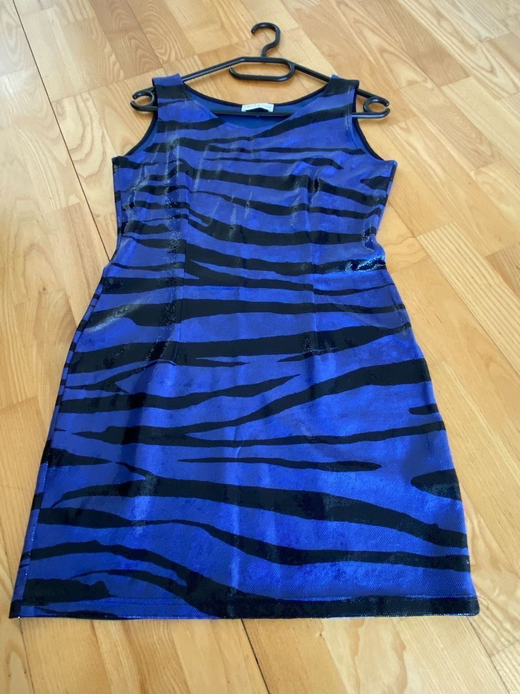 Vestiti: Kleid – Usato da Arni AG venduto da EW4239ew 1