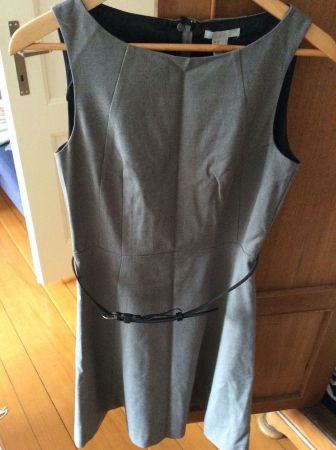 H&M Kleid mit Gürtel und Futter Gr. M