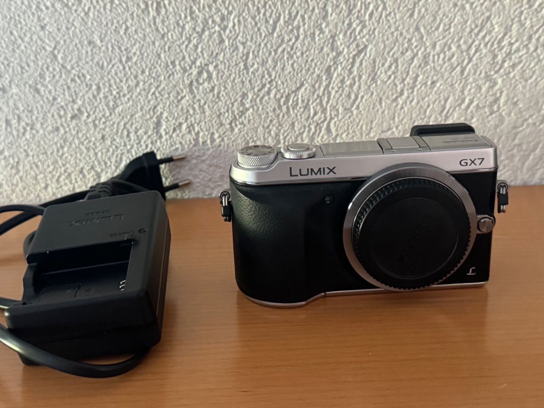 Panasonic Kamera: Panasonic Lumix DMC-GX7 Body – Gebraucht aus Kaiseraugst von winnetou04