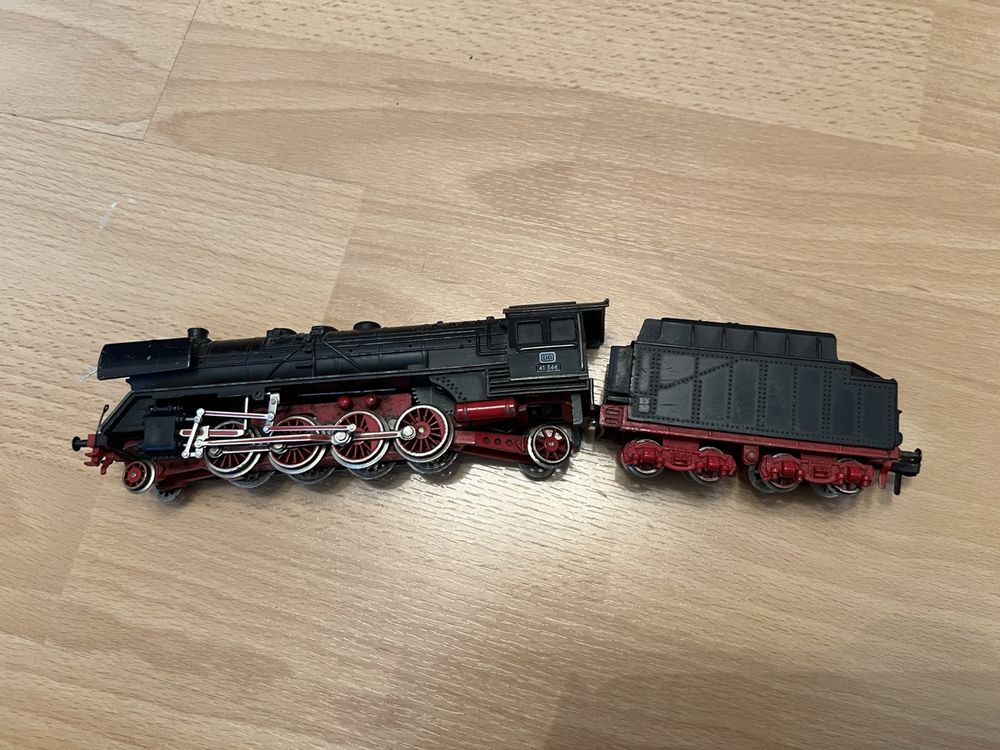 Fleischmann H0 - 1364 - Locomotive à vapeur avec wagon - Catawiki