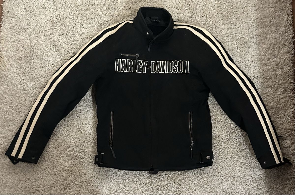 Harley-Davidson Vestes: Harley Davidson Motorradjacke – D'occasion à Landiswil par RaffyS.