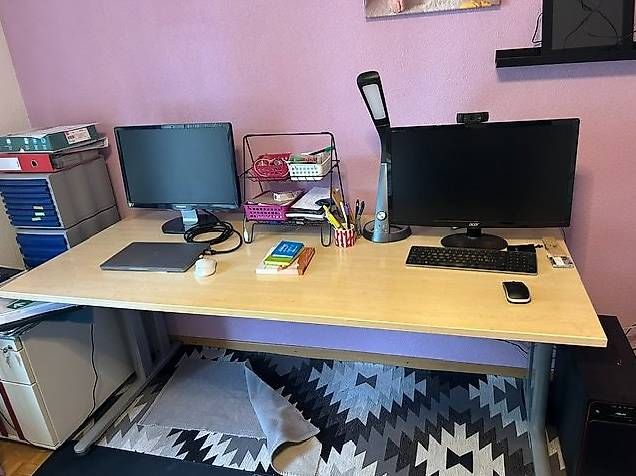 Scrivanie: Table de bureau  – Usato da Chézard-St-Martin venduto da Famille.Richard