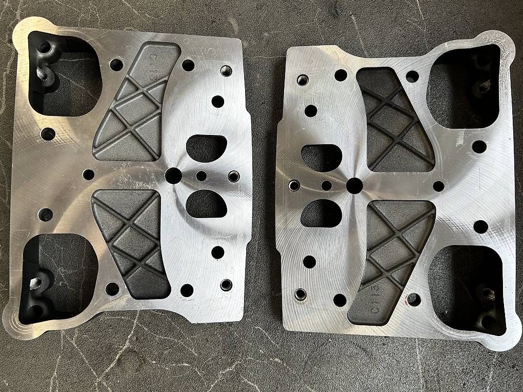 Tutti i ricambio per moto: Harley Davidson OEM "Lower Rocker Box Cover" – Usato da Schlieren venduto da motostyling 3