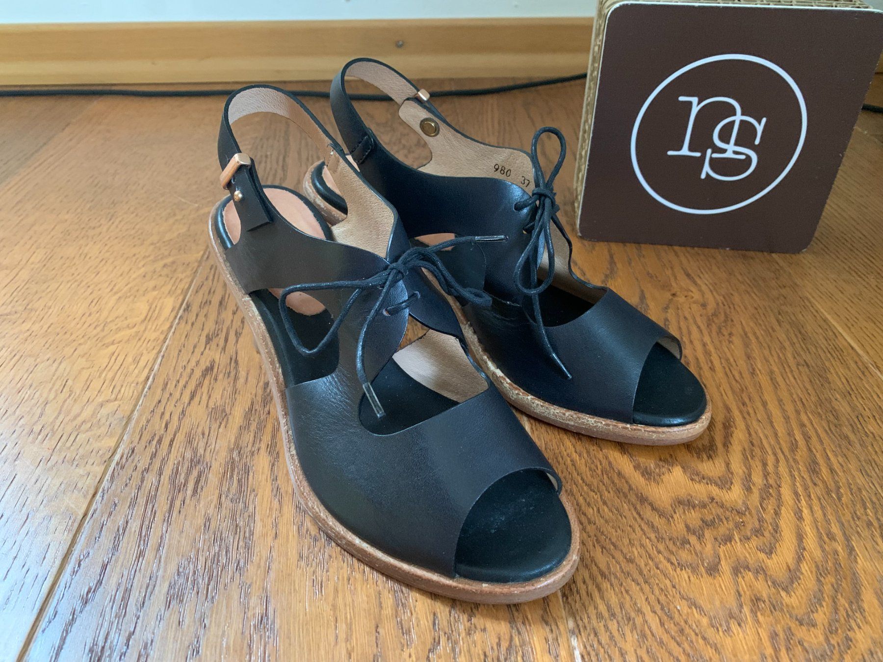 Neosens Chaussures femmes: Neosens Negrera (Rococo) 980 black Gr.37 – Neuf (Voir description) à Zürich par finsti 1