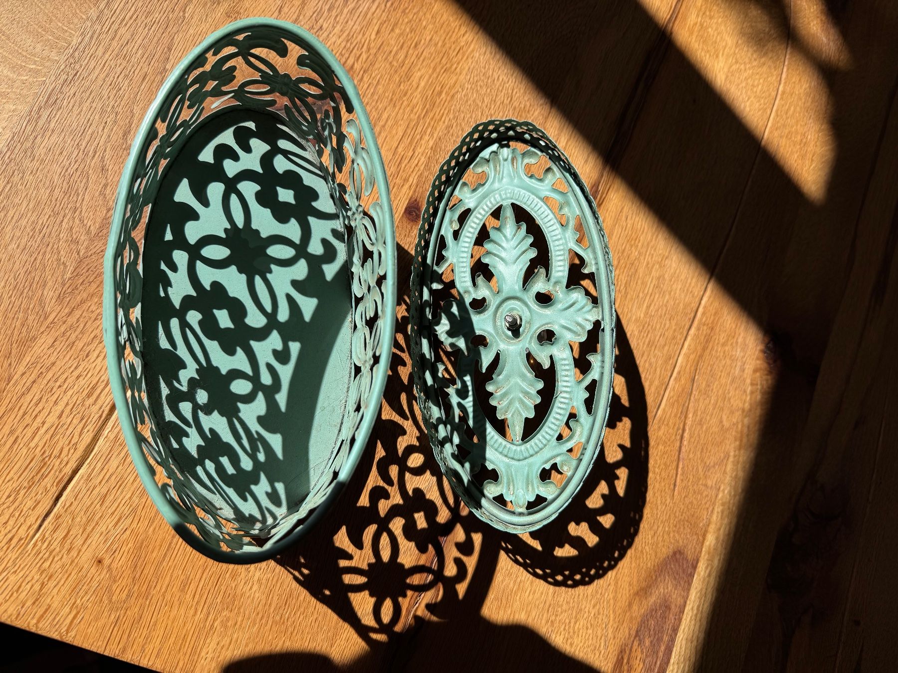 Toutes les décorations: Dose Metall oval mintfarben mit Deckel – D'occasion à Lyss par Nirak6 2