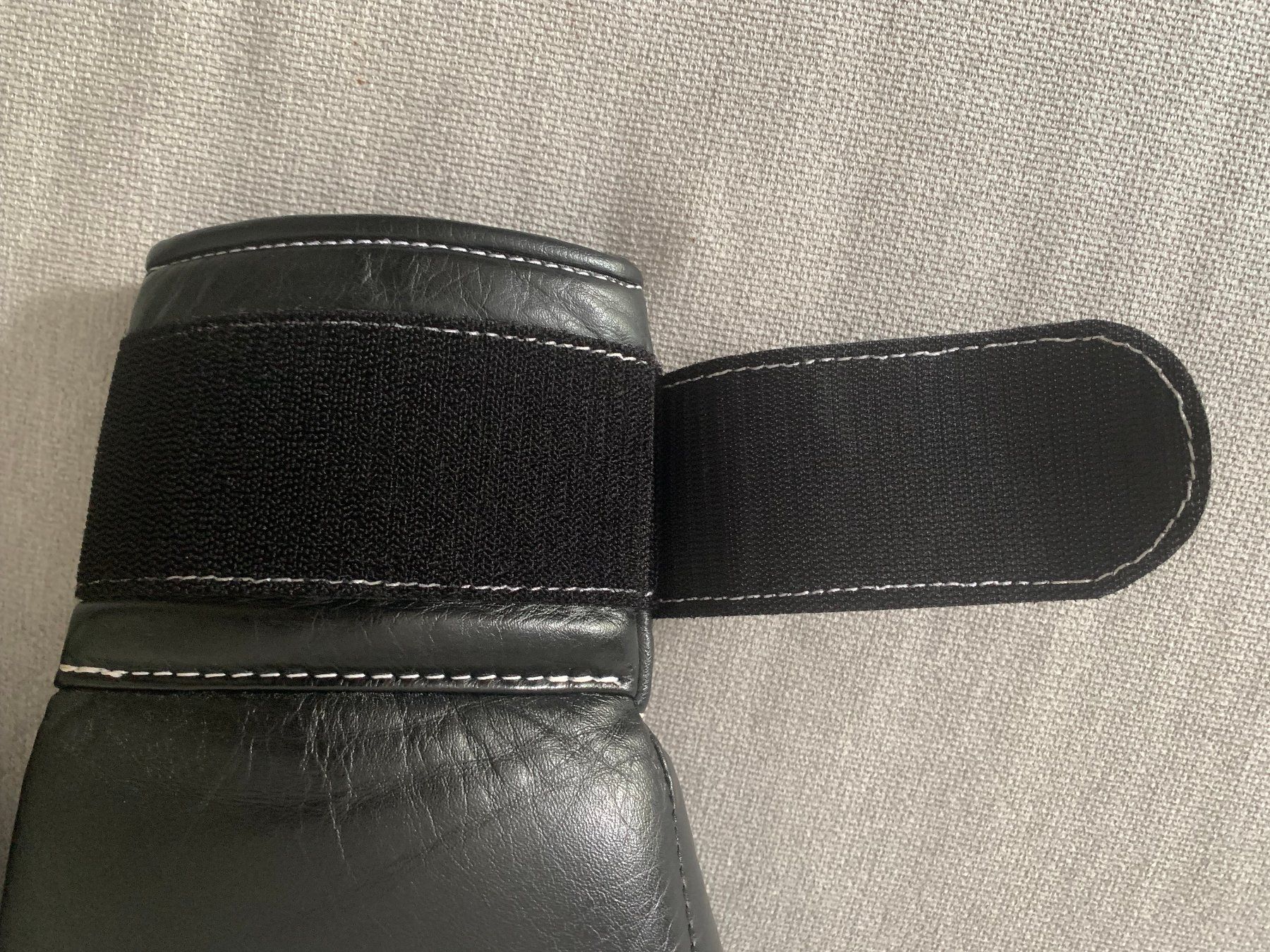 Handschuhe & Handstulpen: Gants de boxe/ Winning noirs /premium/Boxing gloves – Neu (gemäss Beschreibung) aus Basel von her_dq5c 2