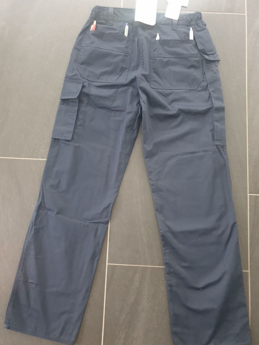 Pantaloni: Arbeitshose Gr 42 SCHWARZ (NEU) – Nuovo e nell'imballaggio originale da Bischofszell venduto da badza72 3