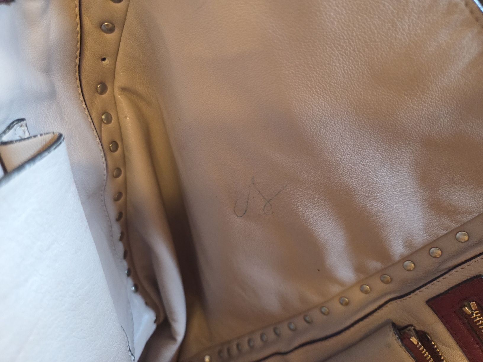 Valentino Borse da donna: Valentino Garavani Rockstud Shopper Bag – Usato da Zürich venduto da finesse.shop 9