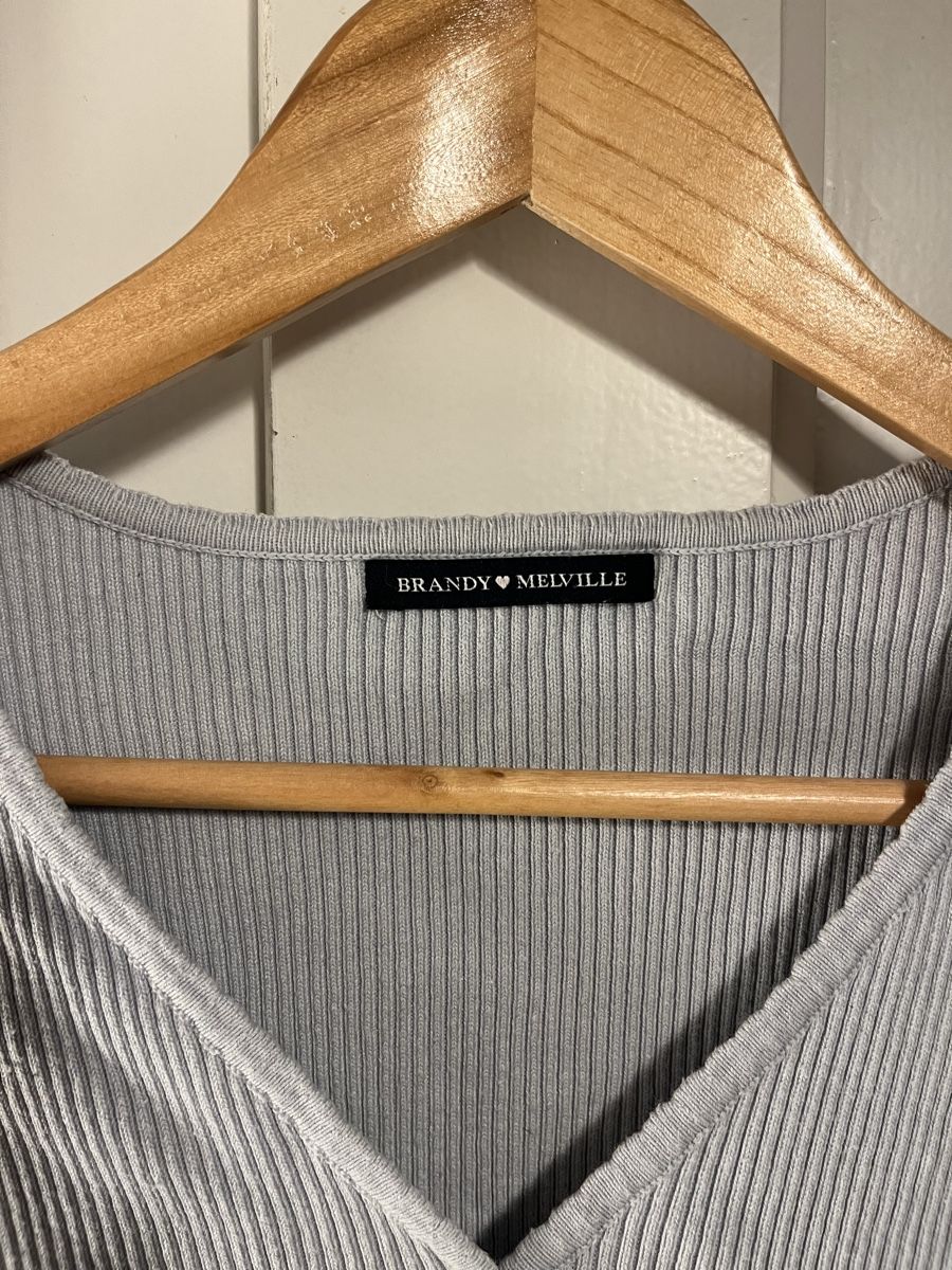 Brandy Melville Top: Brandy Melville Top Hellblau – Usato da Bern venduto da Camski 1