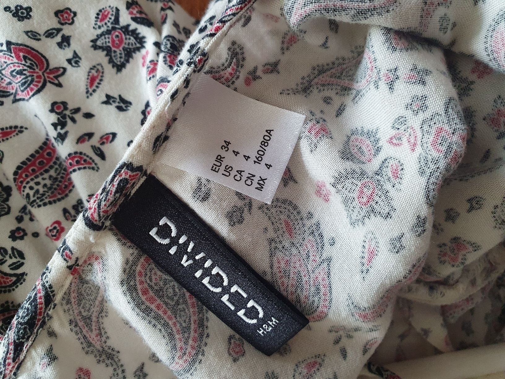 H&M Kleider: Sommerkleid Gr. 34 Divided (H&M) – Gebraucht aus Olten von thefrog96 2