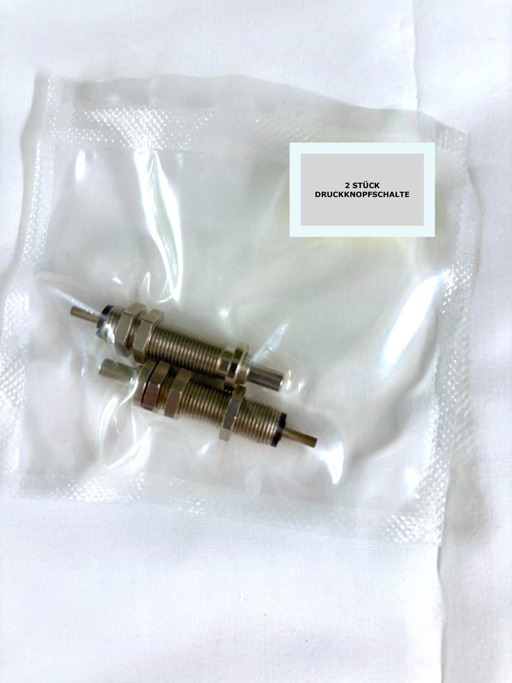 Modellini di ferrovie: DRUCKKNOPF SCHALT  EAO/31-12V – Nuovo e nell'imballaggio originale da Ipsach venduto da locky55