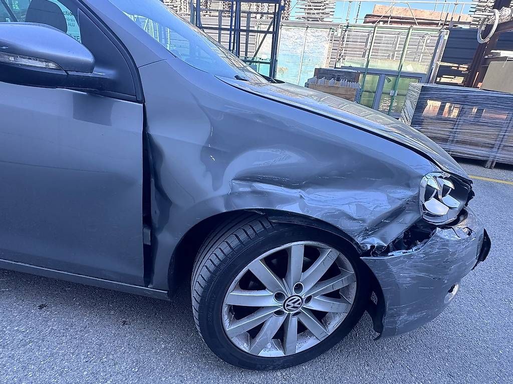 Automobili: VW Golf 2.0 TDI Comfortline – Usato da Orbe venduto da shk_jrw5 2