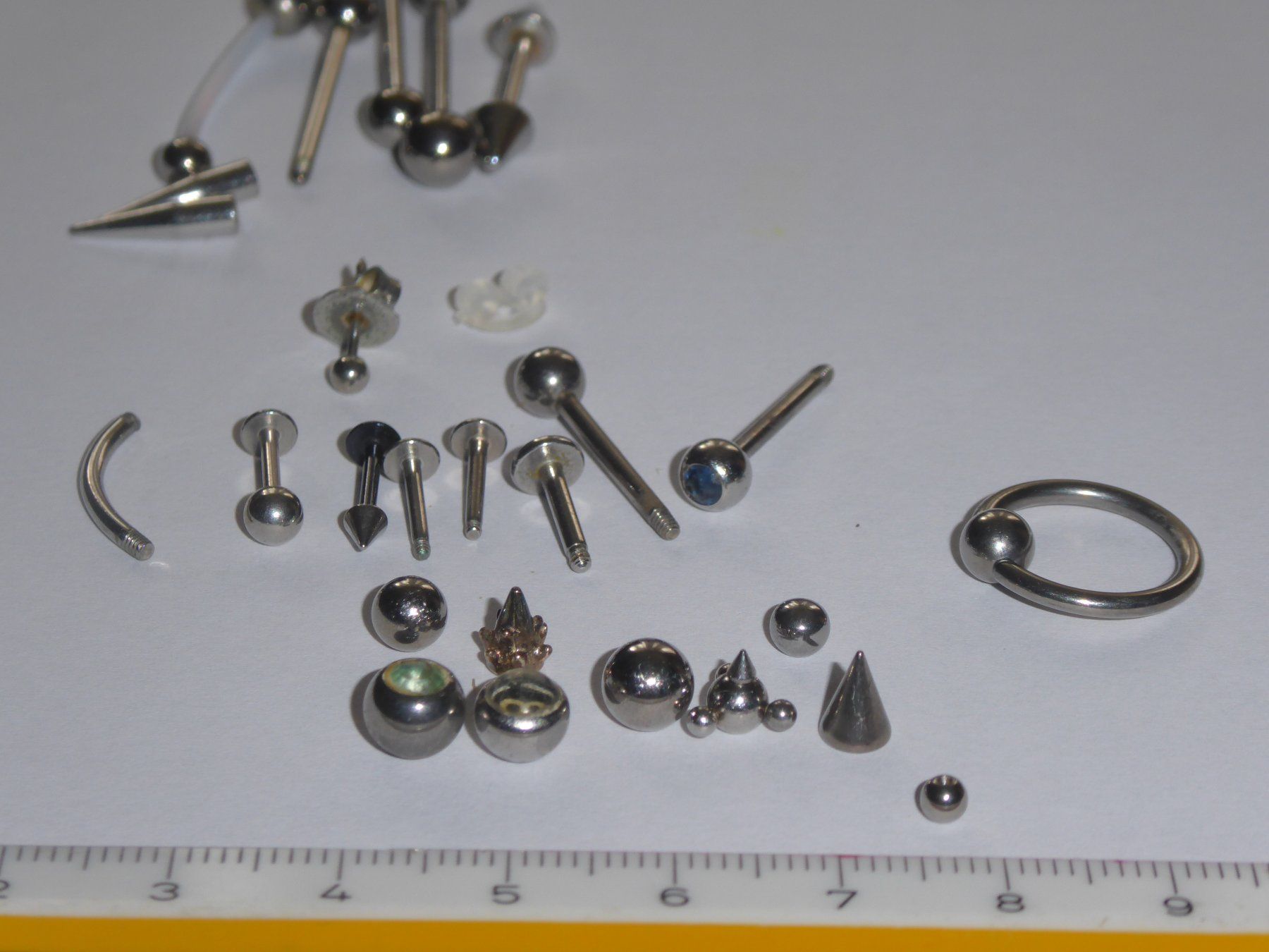 Gioielli per piercing: Piercing Set Diverses Mat. – Nuovo (secondo la descrizione) da Ennetbühl venduto da VPHS 3