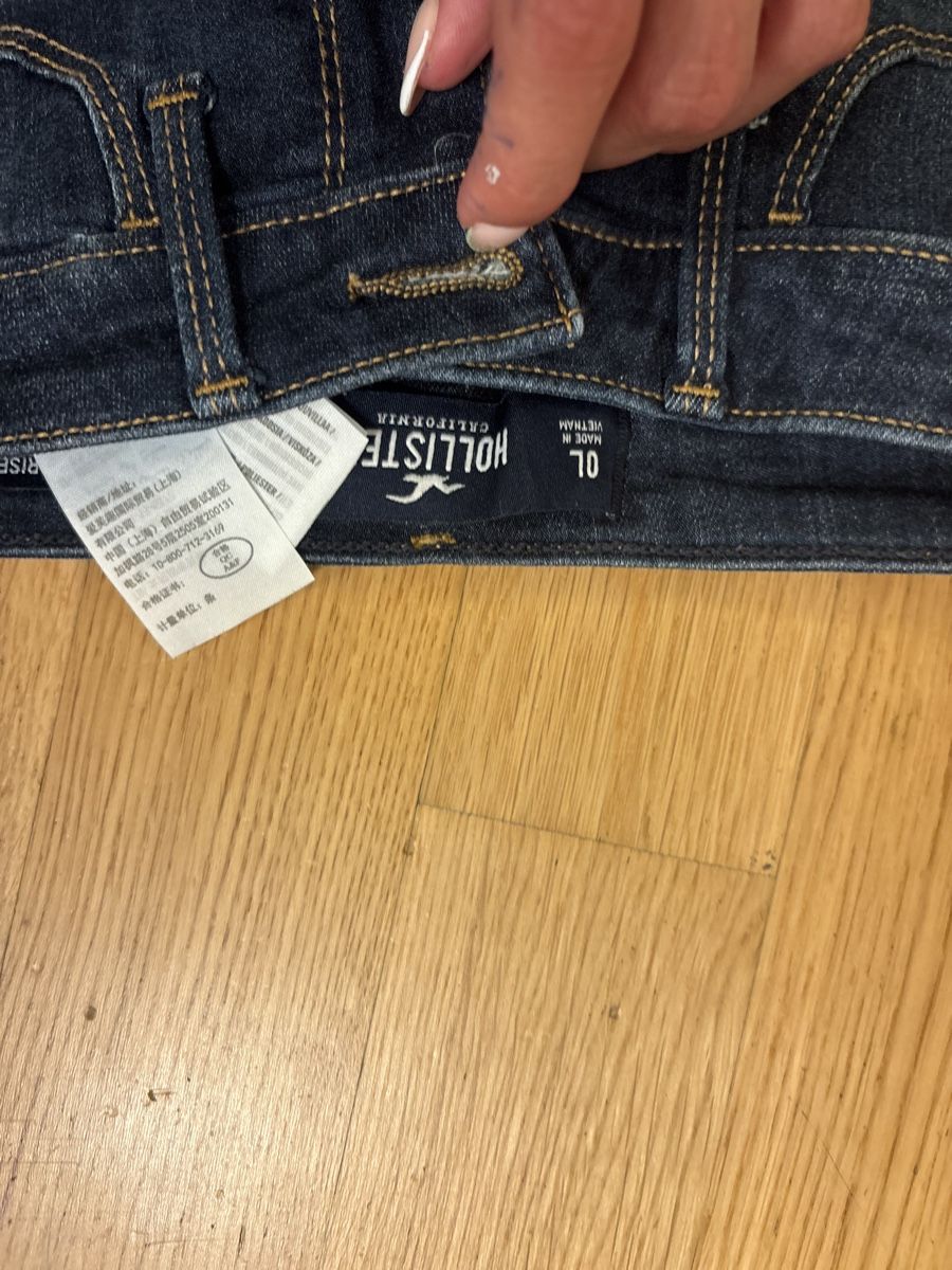 Jeans: hollister jeans – Usato da Glattbrugg venduto da Nixonia