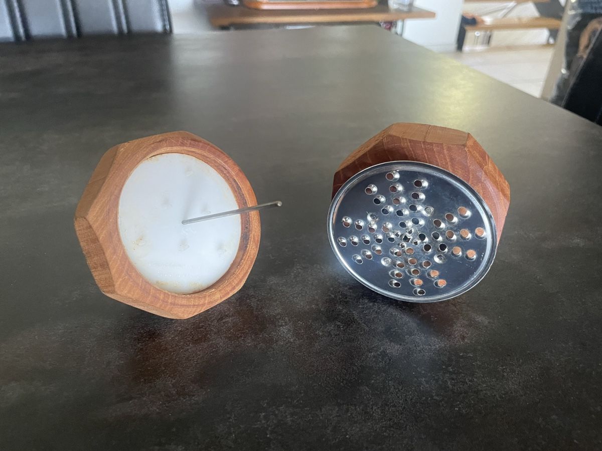 Elettrodomestici da cucina: Râpe à Fromage Parmesan – Usato da Vallamand venduto da Bricbracbroc82 2