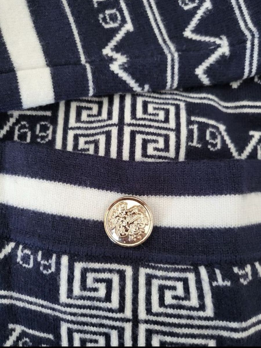 Versace Pullover & Sweatshirts: Cardigan, Italia by Versace – Neu (gemäss Beschreibung) aus Bern von nui_6vmk 3