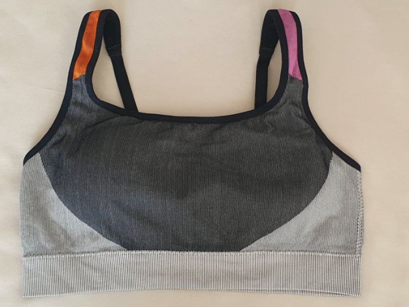 Tops: Sportbustier BH Gr S – D'occasion à Stansstad par InStyle8