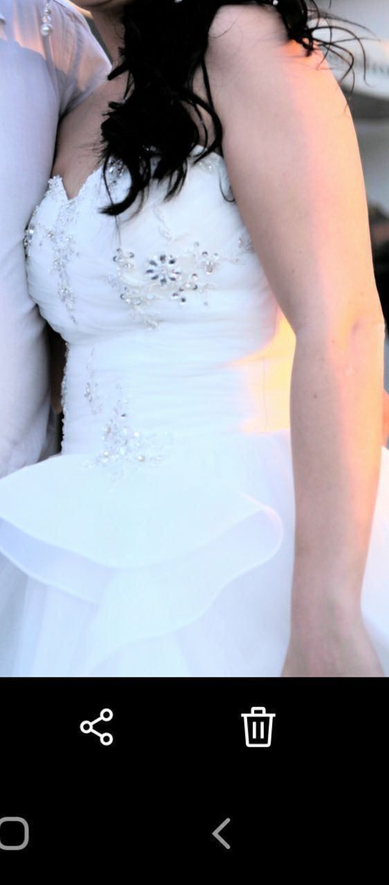 Kleider: Brautkleid Hochzeitskleid Grösse L – Gebraucht aus Berg TG von lisboa.sky 1
