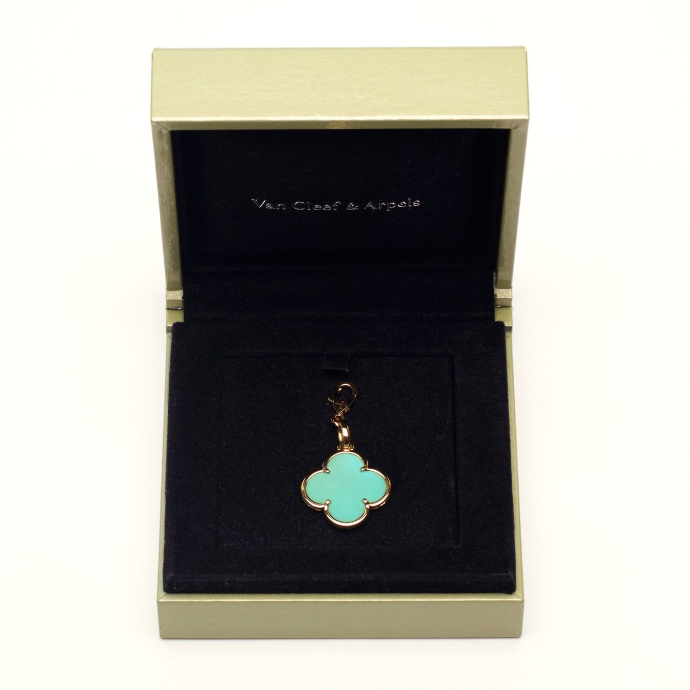 Van Cleef Catenine: RARE Authentique Pendentif VAN CLEEF ARPELS Magic turquoise – Nuovo (secondo la descrizione) da Carouge GE venduto da TLD 2