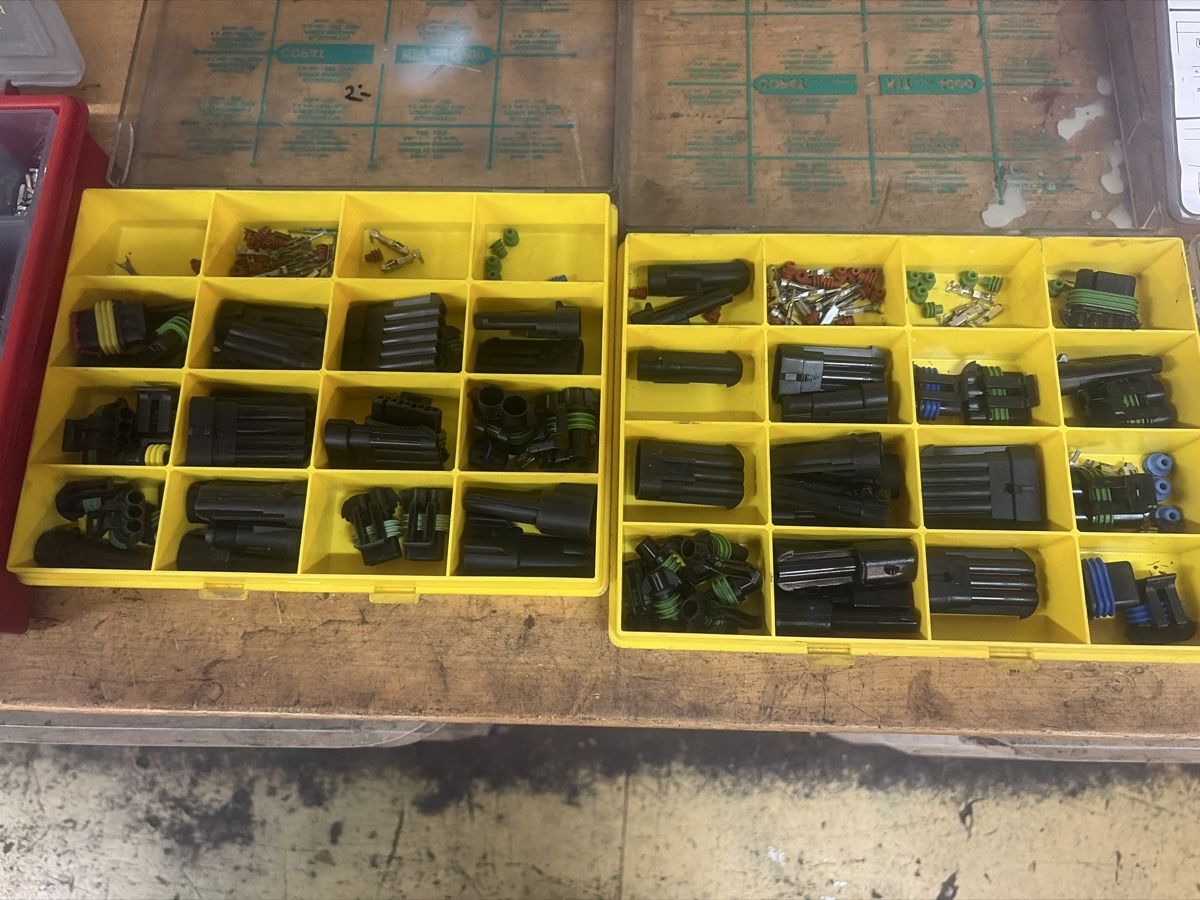 Elektronikbauteile: Stecker-Set – Gebraucht aus Birrwil von deg_67jl 1