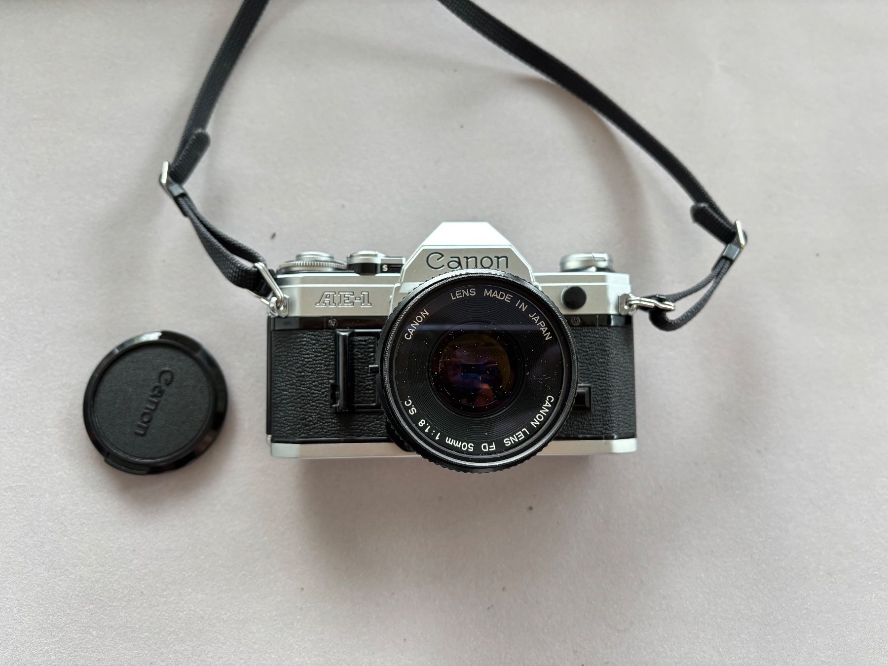 Canon Fotocamera: Analoge Kamera: Canon AE1 silber – Difettoso da Neukirch (Egnach) venduto da Endothermie-1970