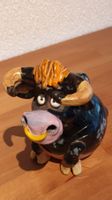 Kässeli in Stierform aus Ton gefertigt, schwarz, Höhe 18 cm