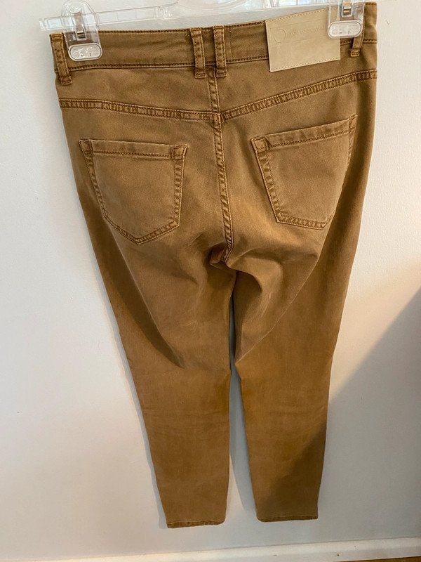 Jeans: Jeans von Cartoon, Gr. 36 – Usato da Basel venduto da Luzora 1