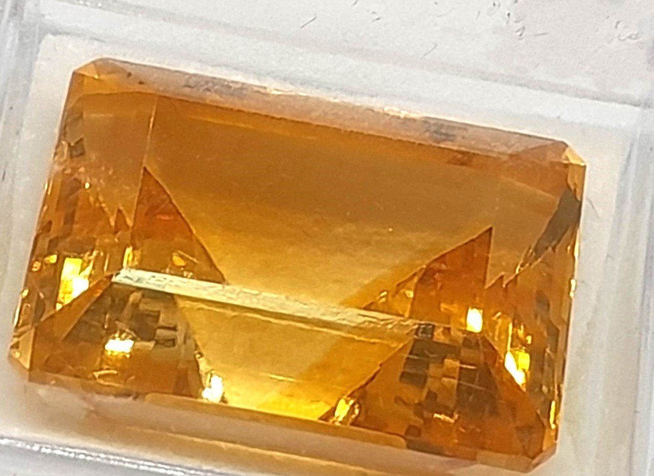 Pietre preziose: Citrine 30.85 ct - Valeur 524 Fr. – Nuovo (secondo la descrizione) da Grimisuat venduto da Valgem 2
